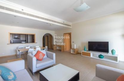 Apartment - 2 - 3 for rent in Al Das - Shoreline Apartments - Palm Jumeirah - Dubai