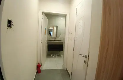 مكتب - غرفة نوم - 1 حمام للايجار في ذا إكستشنج - الخليج التجاري - دبي