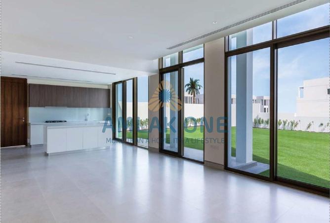 5-bed villa in Ain Al Maha · Upgraded — photo 2