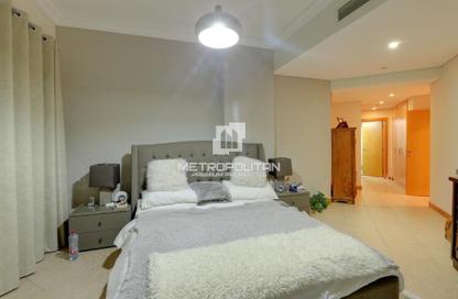 Apartment - 2 - 2 for rent in Al Anbara - Shoreline Apartments - Palm Jumeirah - Dubai