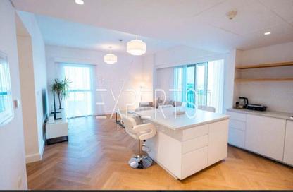 Apartment - 3 - 4 for sale in Waters Edge - Yas Island - Abu Dhabi Apartment - 3 - 4 for sale in Waters Edge - Yas Island - Abu Dhabi