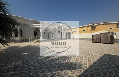 Villa - 3 - 5 for sale in Julfar - Ras Al Khaimah