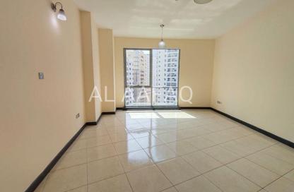 Apartment - 3 Bedrooms - 5 Bathrooms for rent in Al Majaz 3 - Al Majaz - Sharjah