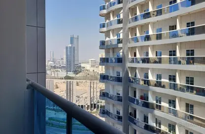 شقة - 1 حمام للايجار في مساكن النخبة رقم 5 - مساكن النخبة الرياضية - مدينة دبي الرياضية - دبي