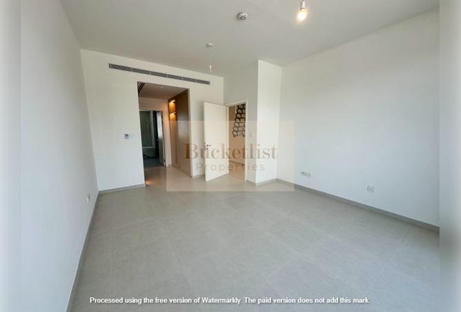 135622801 - Property Image 3