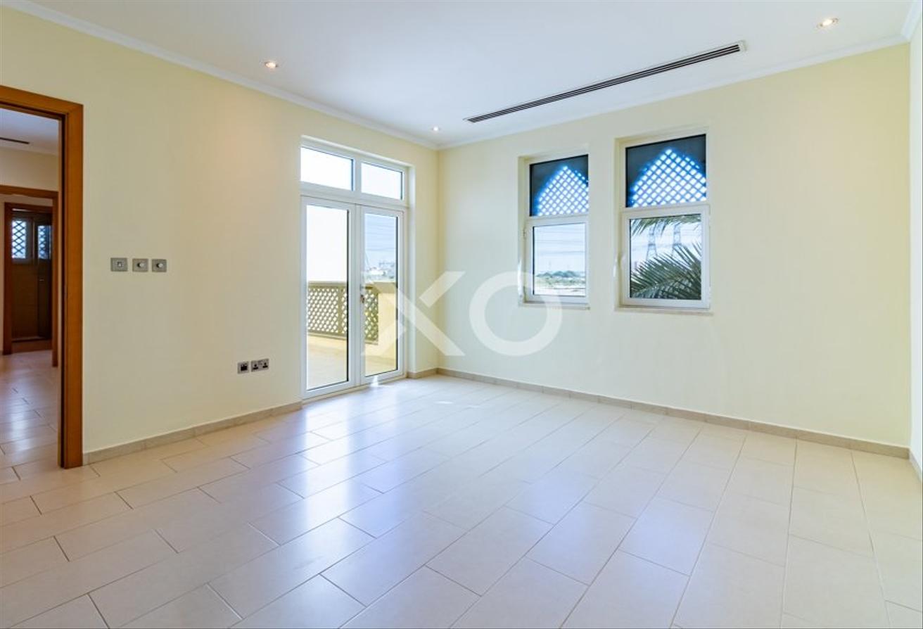 Private Pool | Vacant | Well Maintained photo 10