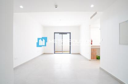 Townhouse - 2 Bedrooms - 3 Bathrooms for rent in Al Ghadeer 2 - Al Ghadeer - Abu Dhabi