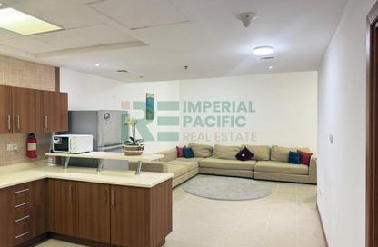 Apartment - 1 Bedroom - 2 Bathrooms for rent in Sulafa Tower - Dubai Marina - Dubai