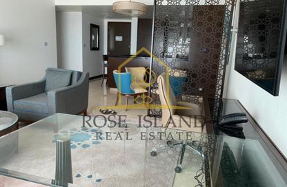 Apartment - 1 Bedroom - 2 Bathrooms for sale in Fairmont Marina Residences - The Marina - Abu Dhabi