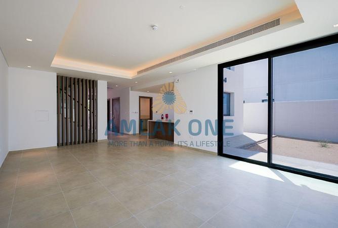 122002973 - Property Image 2