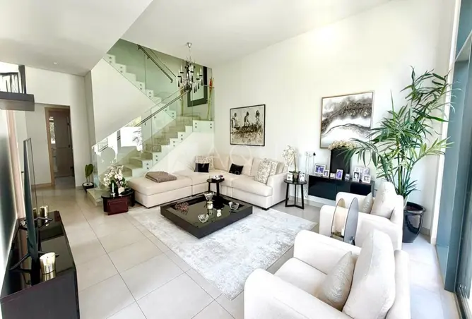 106411570 - Property Image 3