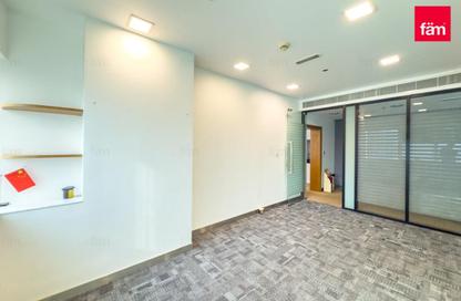 Office Space - Studio - 2 for rent in One Lake Plaza - JLT Cluster T - Jumeirah Lake Towers - Dubai