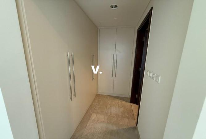 98705944 - Property Image 3