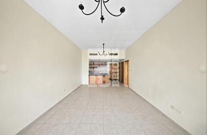 Apartment - 1 - 2 for sale in Building 167 - Contemporary Cluster - Discovery Gardens - Dubai
