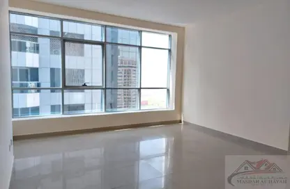 شقة - 2 غرف نوم - 3 حمامات للبيع في برج صحارى 1 - مجمع صحارى - النهدة - الشارقة