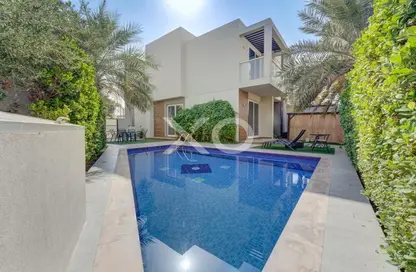 Villa - 4 Bedrooms - 4 Bathrooms for sale in Royal Park - Jumeirah Park - Dubai