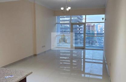 Apartment - Studio - 1 Bathroom for rent in Oasis Tower 1 - Dubai Sports City - Dubai