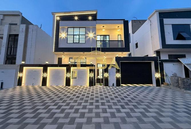 16302200 - Property Image 2