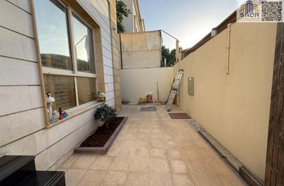 Villa - 5 - 6 for sale in Al Mowaihat 2 - Al Mowaihat - Ajman