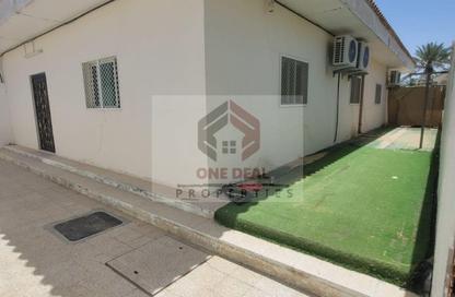 Villa - 3 Bedrooms - 4 Bathrooms for rent in Al Habooy - Al Markhaniya - Al Ain