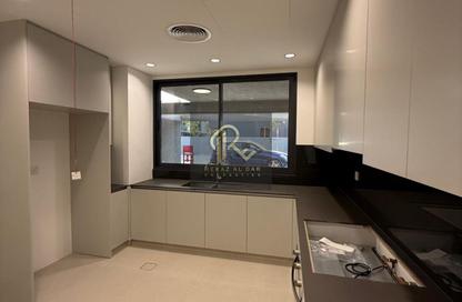 Townhouse - 4 - 5 for rent in Saro - Masaar - Tilal City - Sharjah