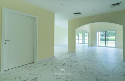 Villa - 5 Bedrooms - 5 Bathrooms for rent in Meadows 9 - Meadows - Dubai