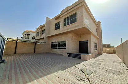 Villa - 4 Bedrooms - 6 Bathrooms for rent in Al Hooshi Villas - Hoshi - Al Badie - Sharjah