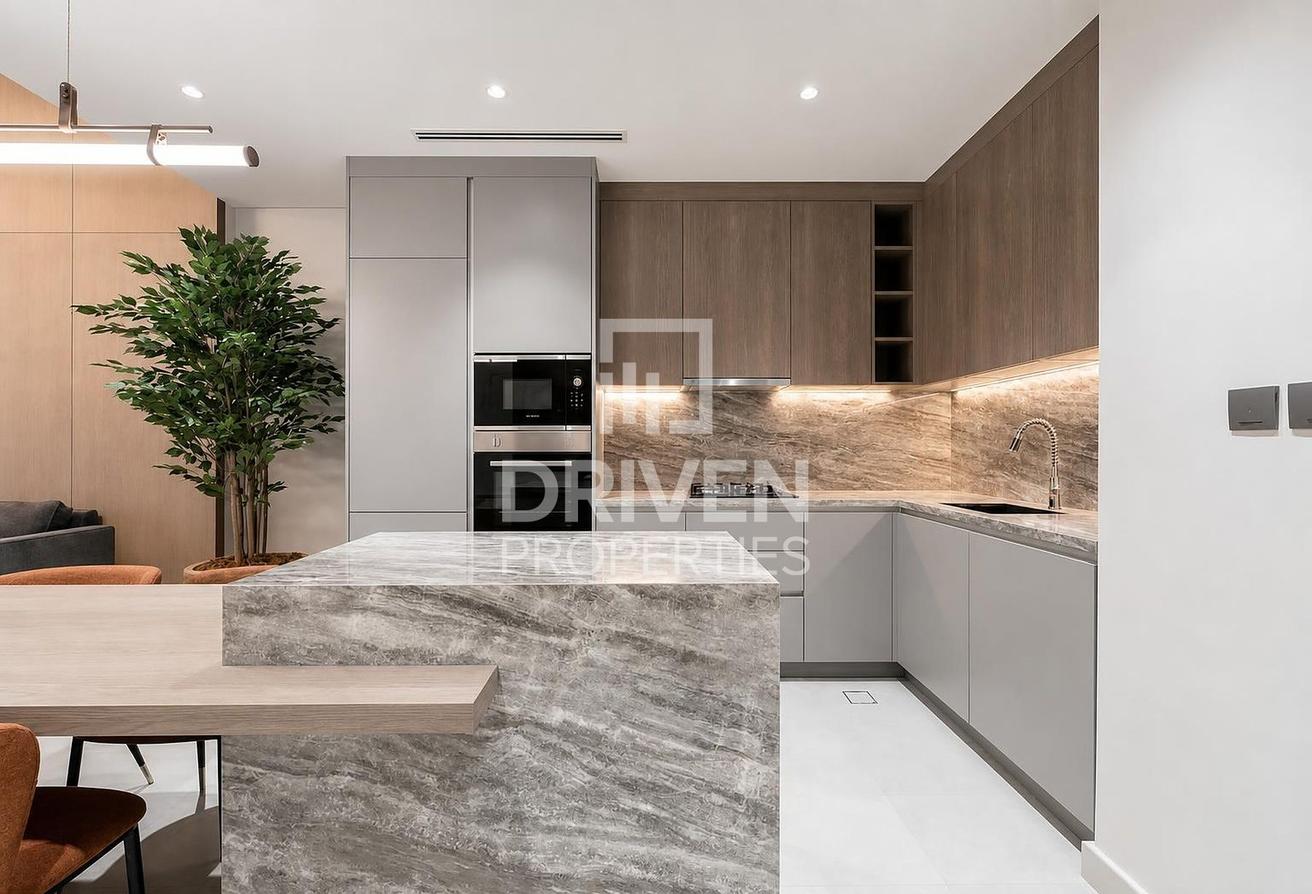 Elegant Apartment | Great Location | Park View photo 10