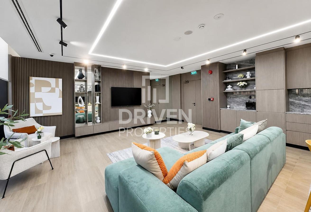 Elegant Apartment | Great Location | Park View photo 4