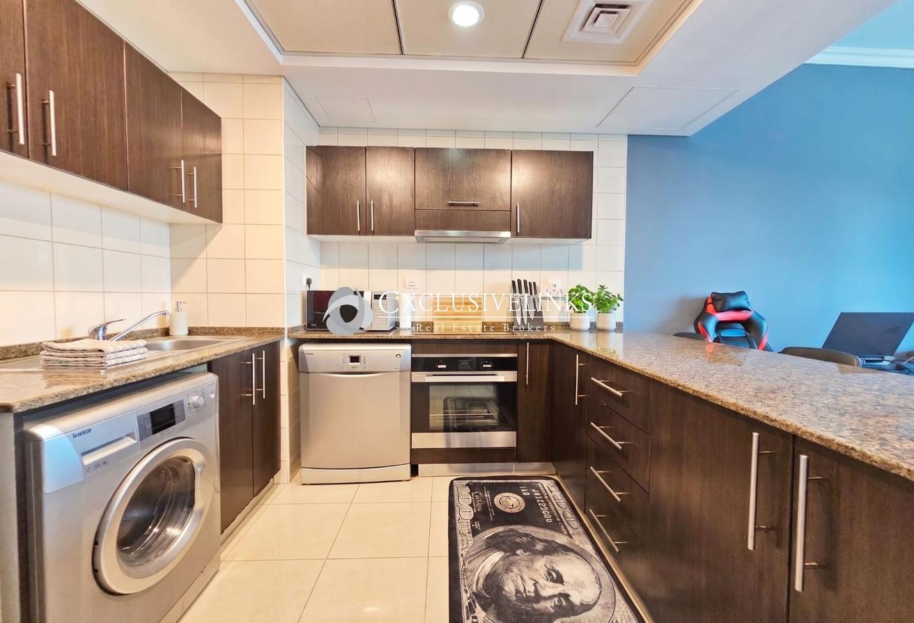 Furnished | Full Marina View | Vacant Soon photo 8