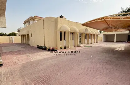 Villa - 5 Bedrooms - 5 Bathrooms for rent in Al Ghubaiba - Halwan - Sharjah