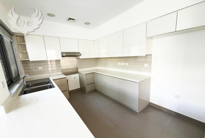 145052455 - Property Image 3