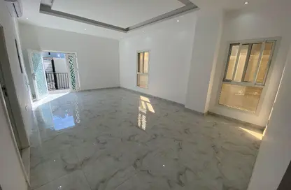 فيلا - استوديو - 6 حمامات للايجار في الزاهية جاردنز - الزاهية - عجمان