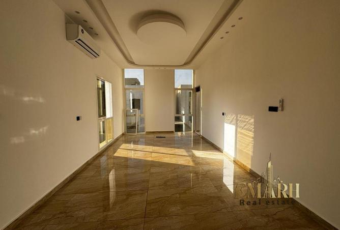 103249107 - Property Image 3