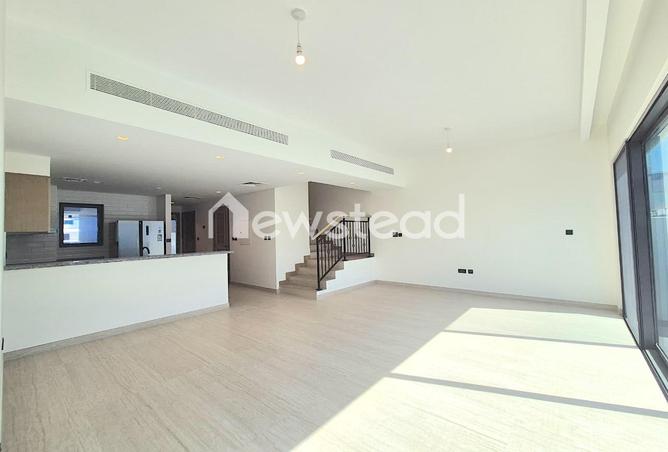 73112367 - Property Image 2