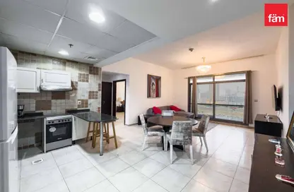 شقة - غرفة نوم - 2 حمامات للبيع في برج حمزة - مدينة دبي الرياضية - دبي