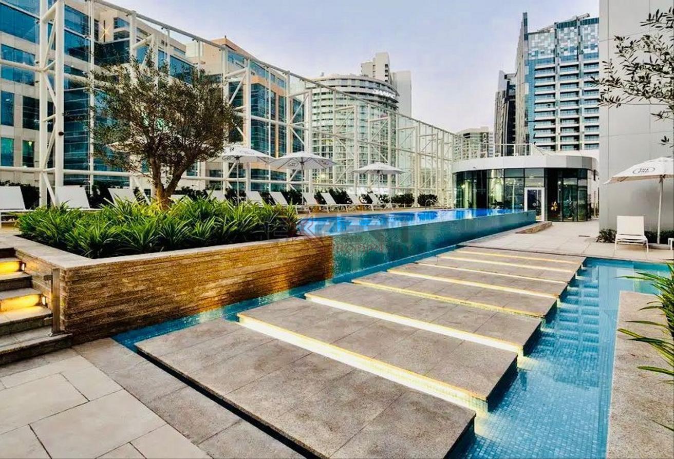 Fully Furnished | Canal views | High floor photo 20