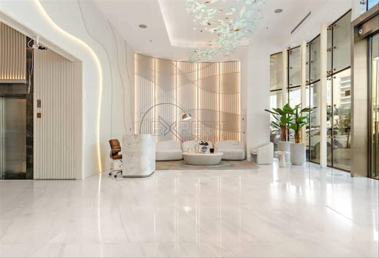 Fully Furnished | Canal views | High floor photo 12