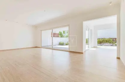 فيلا - 4 غرف نوم - 4 حمامات للايجار في فلل جميرا 3 - جميرا 3 - جميرا - دبي