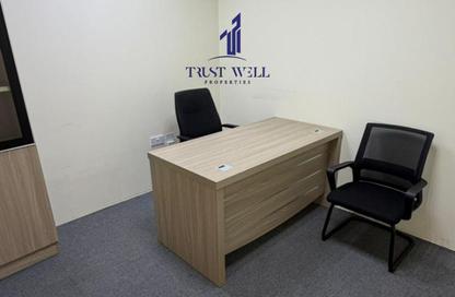 Office Space - 1 Bedroom - 6 Bathrooms for rent in Al Sawari Tower - Al Khalidiya - Abu Dhabi