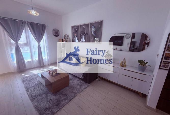 76566069 - Property Image 3