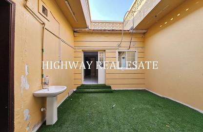 Villa - 3 - 4 for rent in Al Sabkha - Al Riqqa - Sharjah Villa - 3 - 4 for rent in Al Sabkha - Al Riqqa - Sharjah