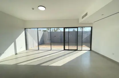 تاون هاوس - 3 غرف نوم - 4 حمامات للايجار في روبينيا - مسار - تلال سيتي - الشارقة