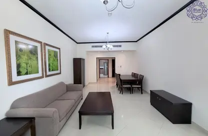 شقة - غرفة نوم - 2 حمامات للايجار في ايميرالد عود ميثاء - عود ميثاء - بر دبي - دبي