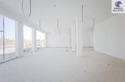عمارة بالكامل - استوديو - 1 للايجار في الحمرانيه - رأس الخيمة