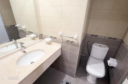 Apartment - 3 - 4 for rent in Al Otaiba Tower - Al Najda Street - Abu Dhabi