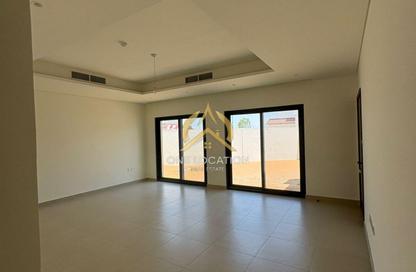 Villa - 5 - 7 for rent in Fay Alreeman - Al Shamkha - Abu Dhabi