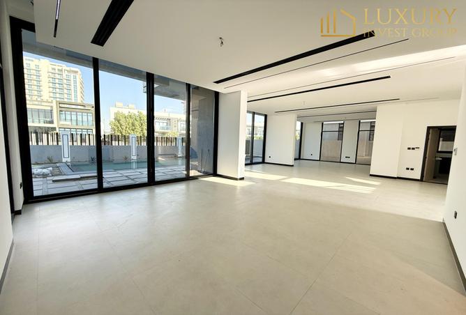 56532093 - Property Image 2