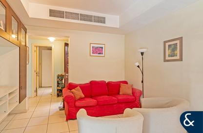 Villa - 2 Bedrooms - 3 Bathrooms for sale in Springs 11 - The Springs - Dubai