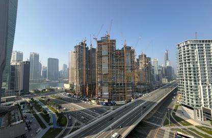 Apartment - 2 - 3 for sale in SOL Bay - Business Bay - Dubai